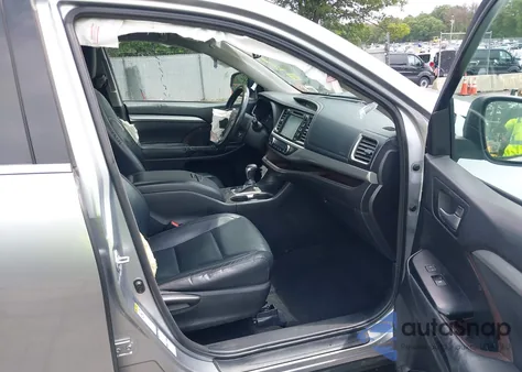 2015 Toyota Highlander Xle V6 from USA, damaged, VIN 5TDJKRFH9FS135872